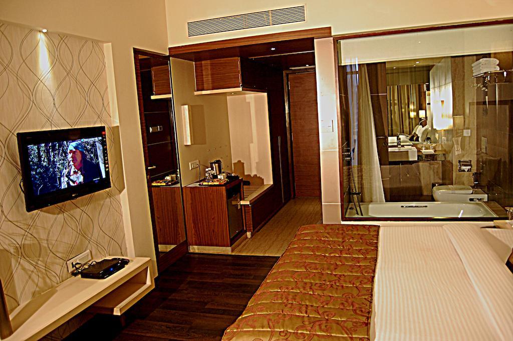Sentosa Resorts & Water Park Chinchvad Chambre photo